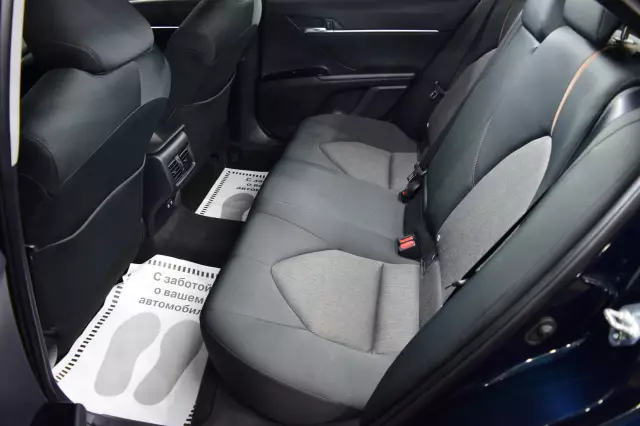 Toyota Camry 2019