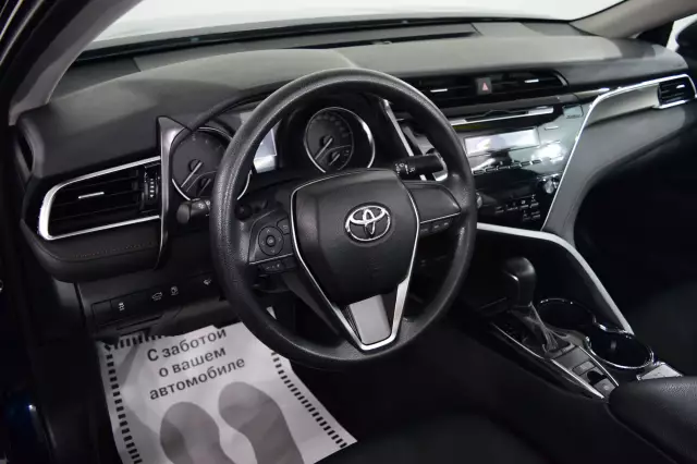 Toyota Camry 2019