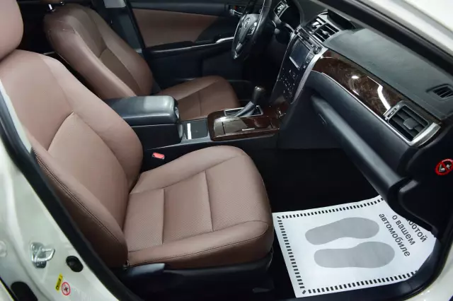 Toyota Camry 2017
