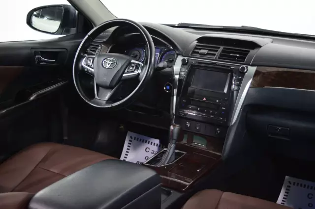 Toyota Camry 2017