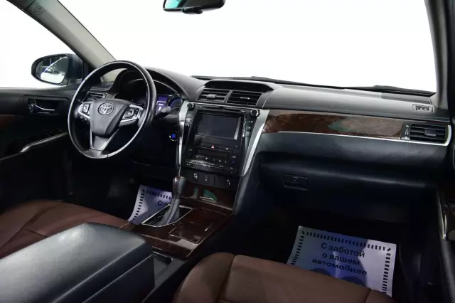 Toyota Camry 2017