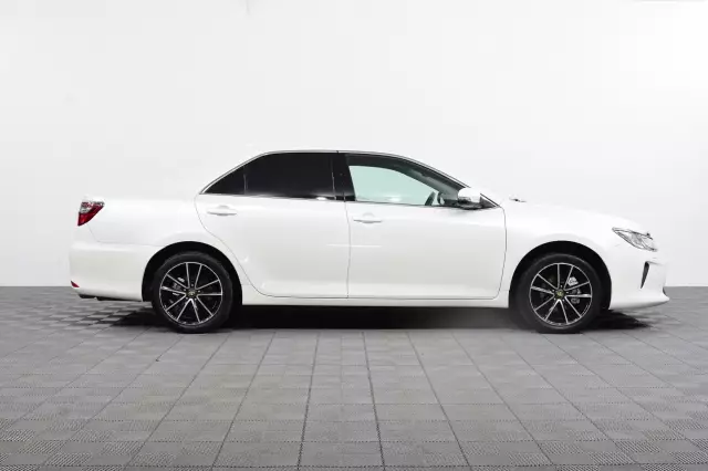Toyota Camry 2017