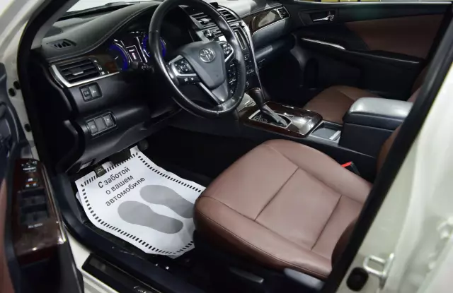 Toyota Camry 2017