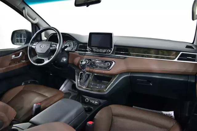 Hyundai Grand Starex 2019