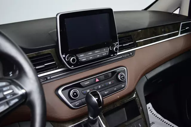 Hyundai Grand Starex 2019