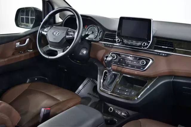 Hyundai Grand Starex 2019
