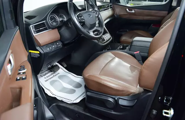 Hyundai Grand Starex 2019