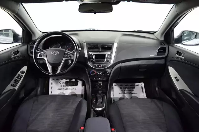 Hyundai Solaris 2015