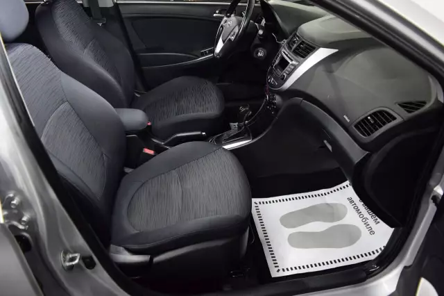 Hyundai Solaris 2015
