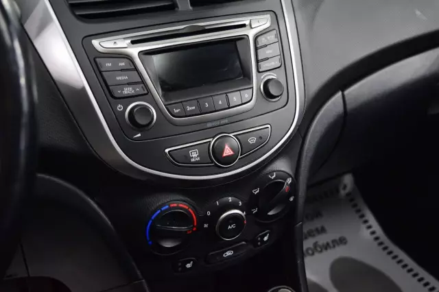 Hyundai Solaris 2015