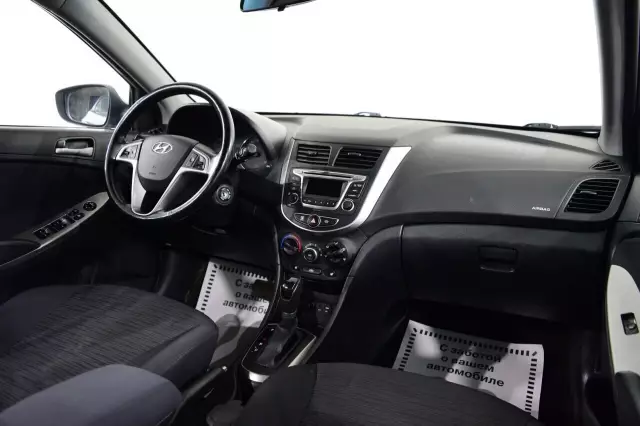 Hyundai Solaris 2015