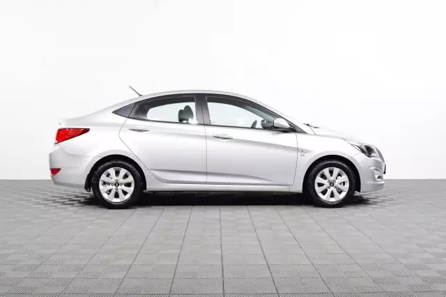 Hyundai Solaris 2015