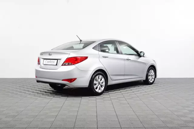 Hyundai Solaris 2015