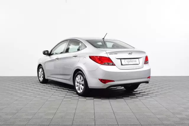 Hyundai Solaris 2015