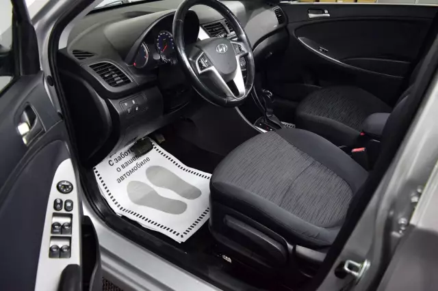 Hyundai Solaris 2015