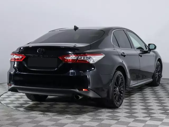 Toyota Camry 2020