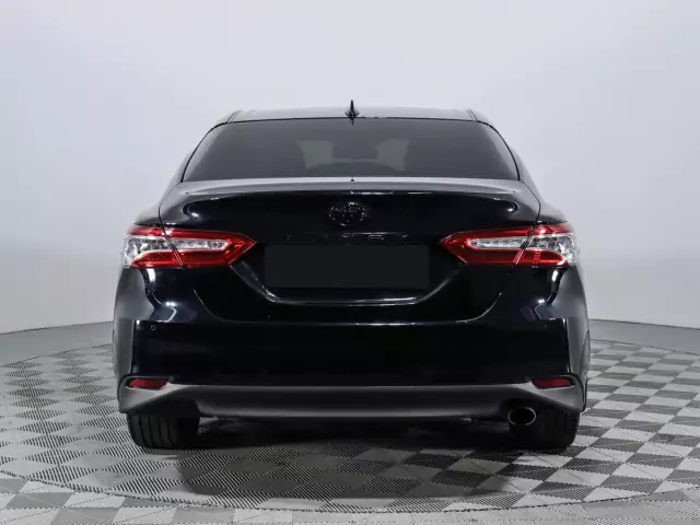 Toyota Camry 2020