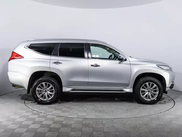 Mitsubishi Pajero Sport 2019