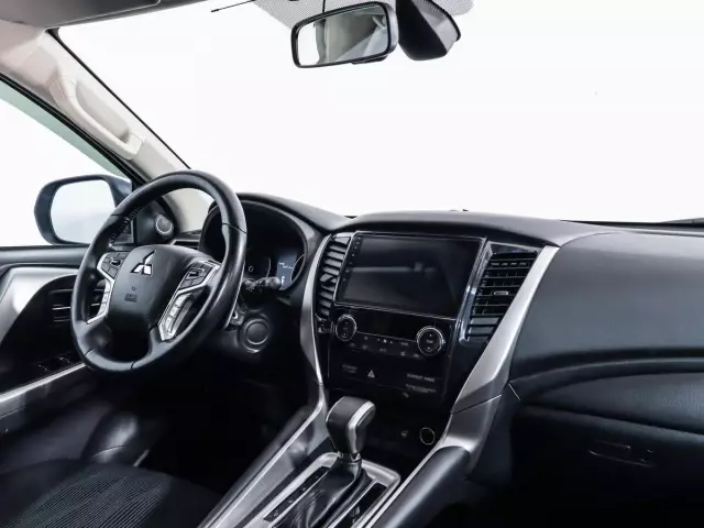 Mitsubishi Pajero Sport 2018