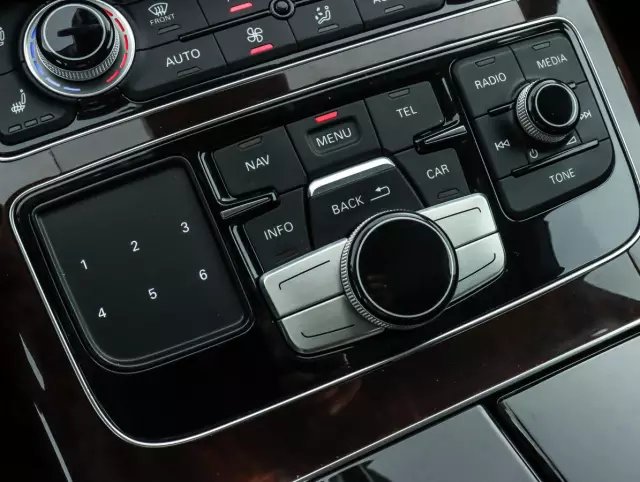 Audi A8 2015