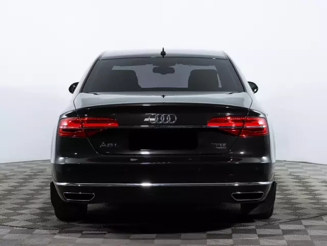 Audi A8 2015
