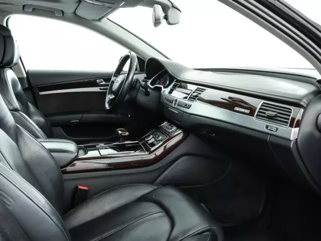 Audi A8 2015