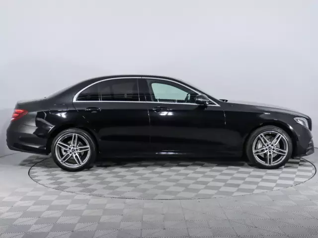Mercedes-Benz E-Класс 2016
