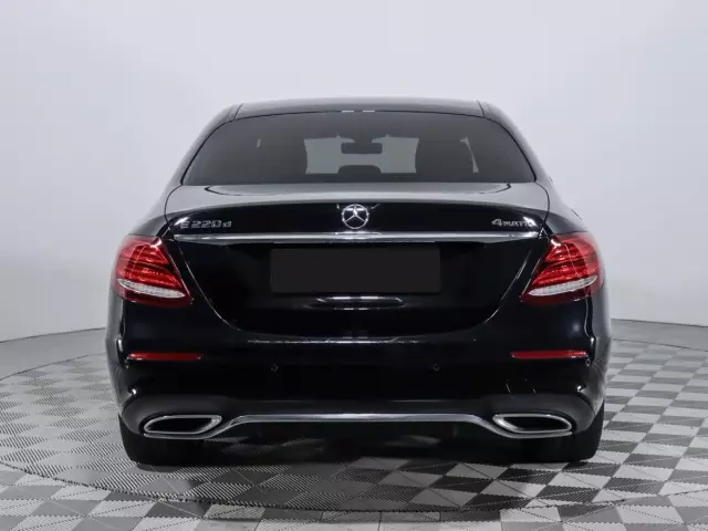 Mercedes-Benz E-Класс 2016