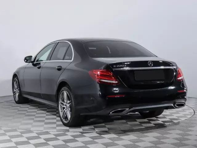 Mercedes-Benz E-Класс 2016