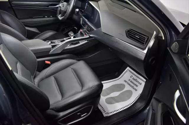 Geely Tugella 2021