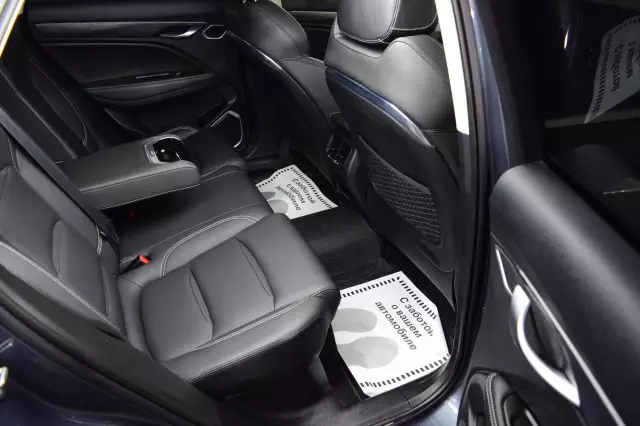 Geely Tugella 2021