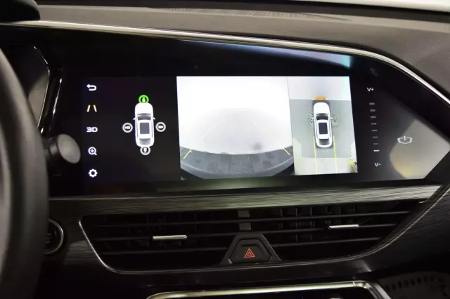 Geely Tugella 2021