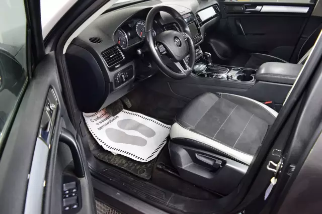 Volkswagen Touareg 2011