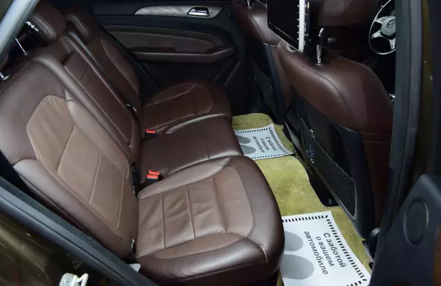 Mercedes-Benz M-Класс 2014