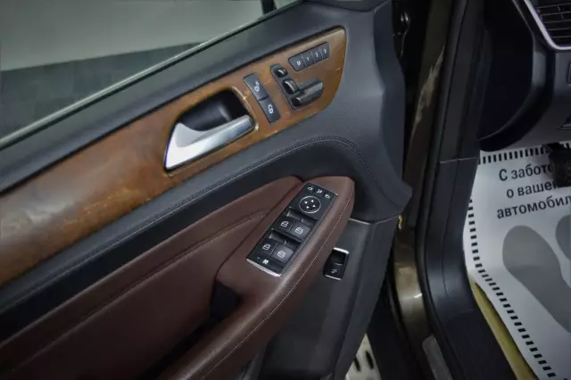 Mercedes-Benz M-Класс 2014
