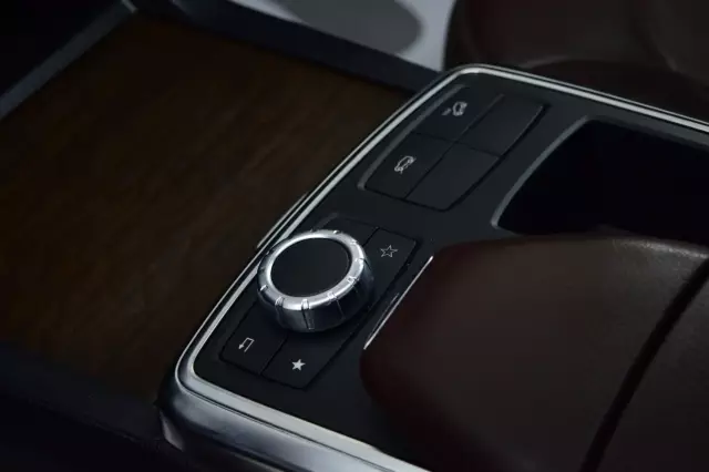 Mercedes-Benz M-Класс 2014