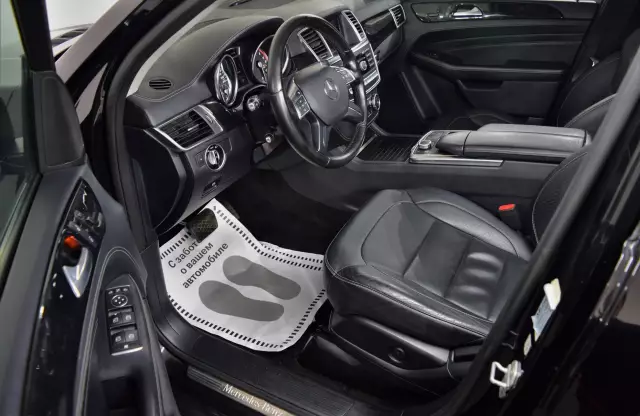 Mercedes-Benz M-Класс 2014