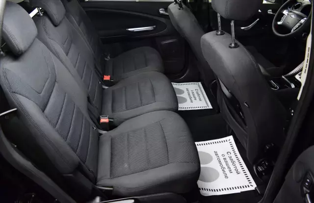 Ford S-Max 2010