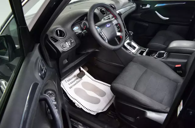 Ford S-Max 2010