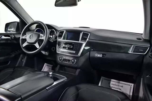 Mercedes-Benz M-Класс 2012