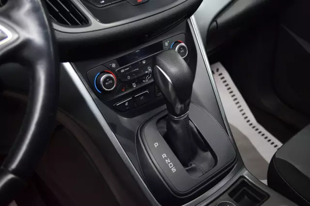 Ford Kuga 2016