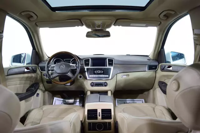 Mercedes-Benz M-Класс 2012