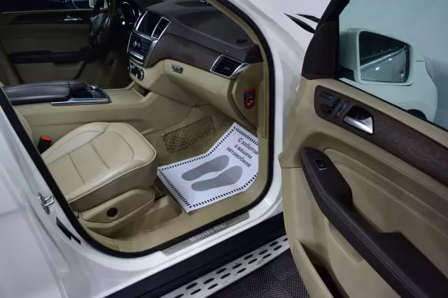 Mercedes-Benz M-Класс 2012