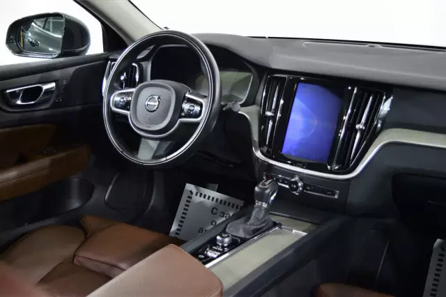Volvo S60 2019