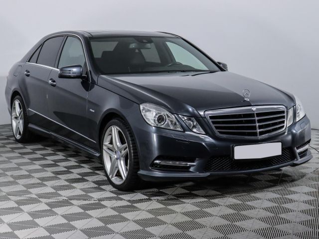Mercedes-Benz E-Класс 2013