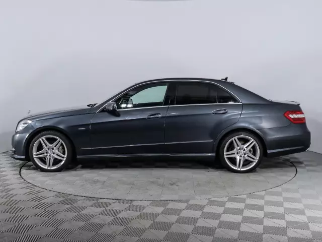 Mercedes-Benz E-Класс 2013