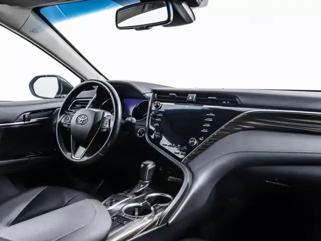 Toyota Camry 2020