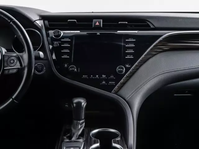 Toyota Camry 2020