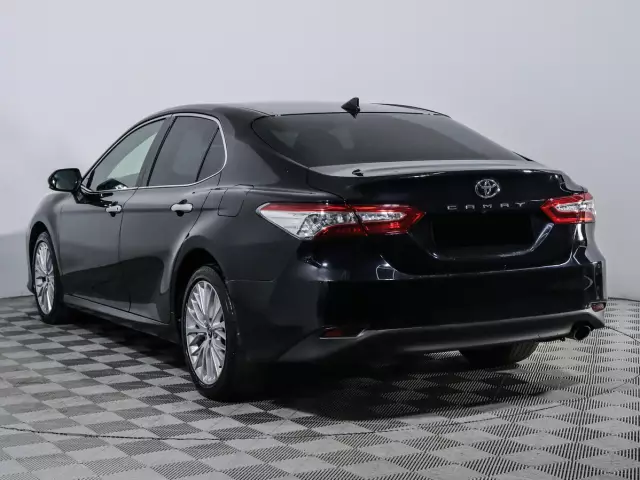 Toyota Camry 2020