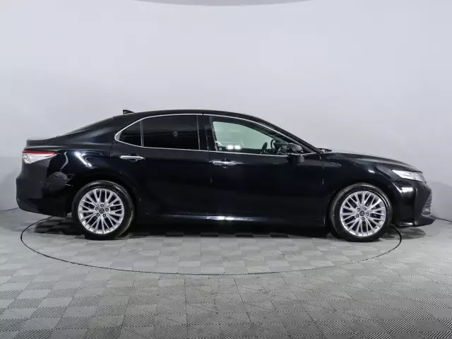 Toyota Camry 2020
